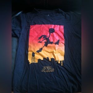 Hare Jordan Bugs Bunny Space Jam Michael Jordan T shirt (big boys) medium GUC